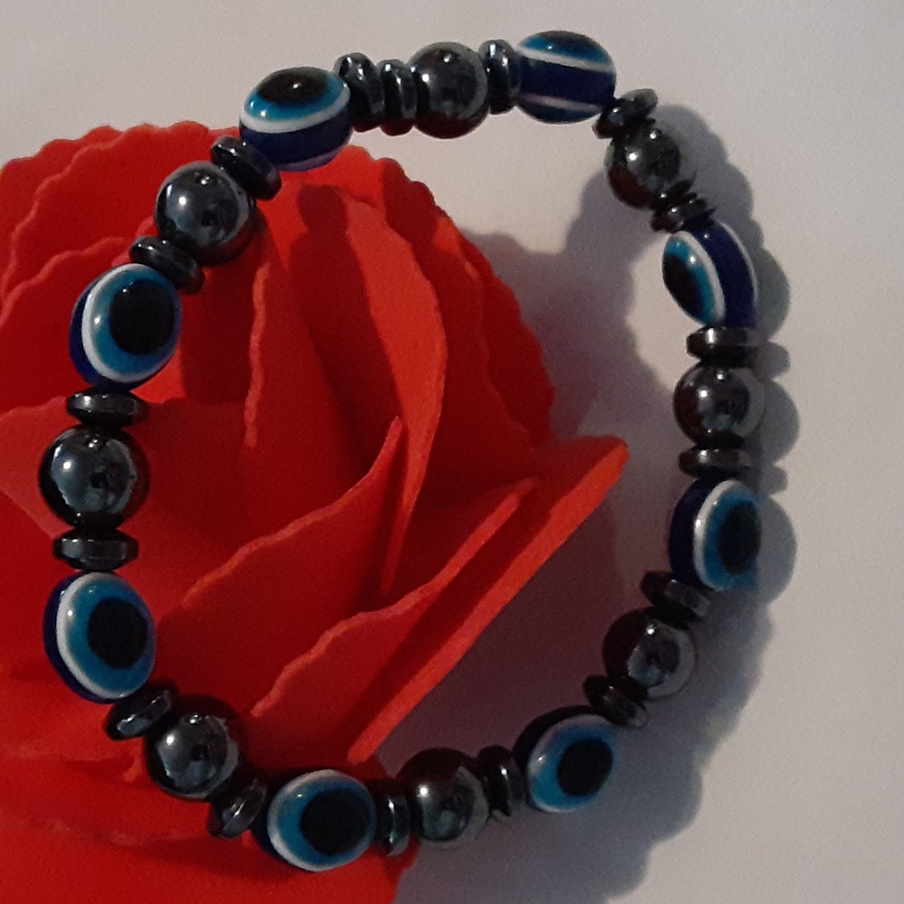 Nwt evil eye blue beaded bracelet